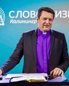 Геннадий Лазарев